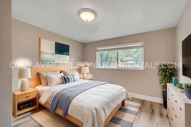 Building Photo - 1075 W 860 N