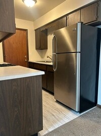 Building Photo - 17630 Rosewood Dr