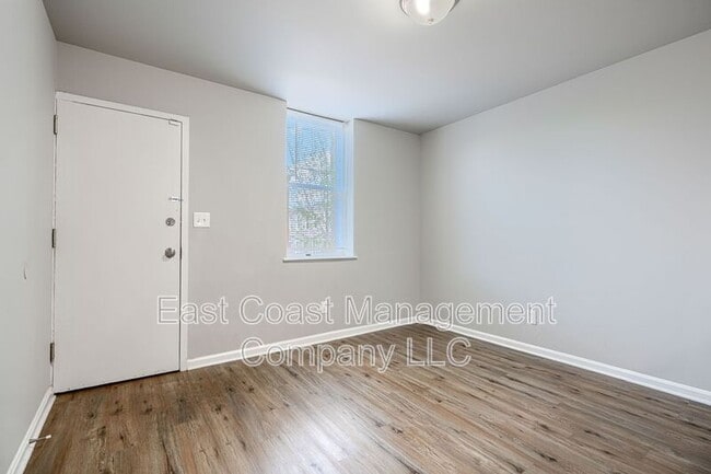 Building Photo - 2308 Jefferson St