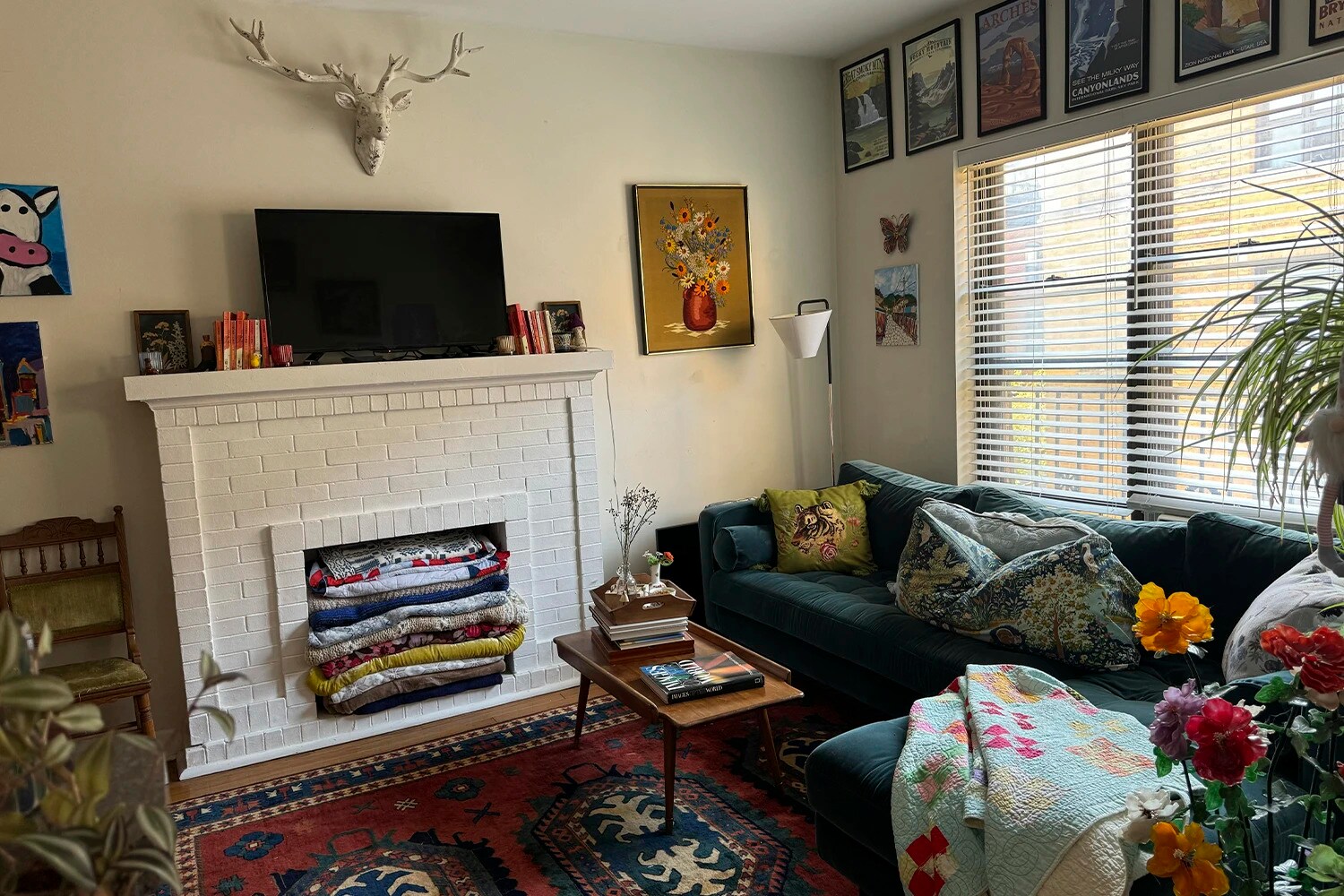 Building Photo - 730 W Roscoe St