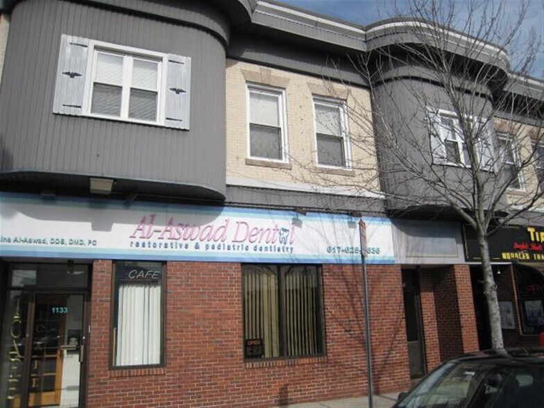 Building Photo - 1102 Broadway