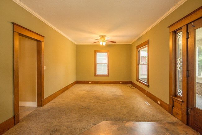 Building Photo - 52 Richards Ave NW