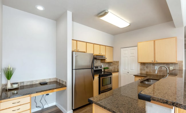 Building Photo - 22855 E Country Vista Dr