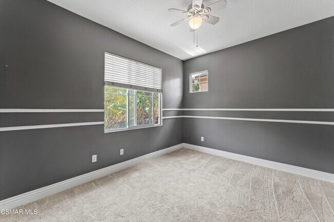 Building Photo - 186 Parkside Dr