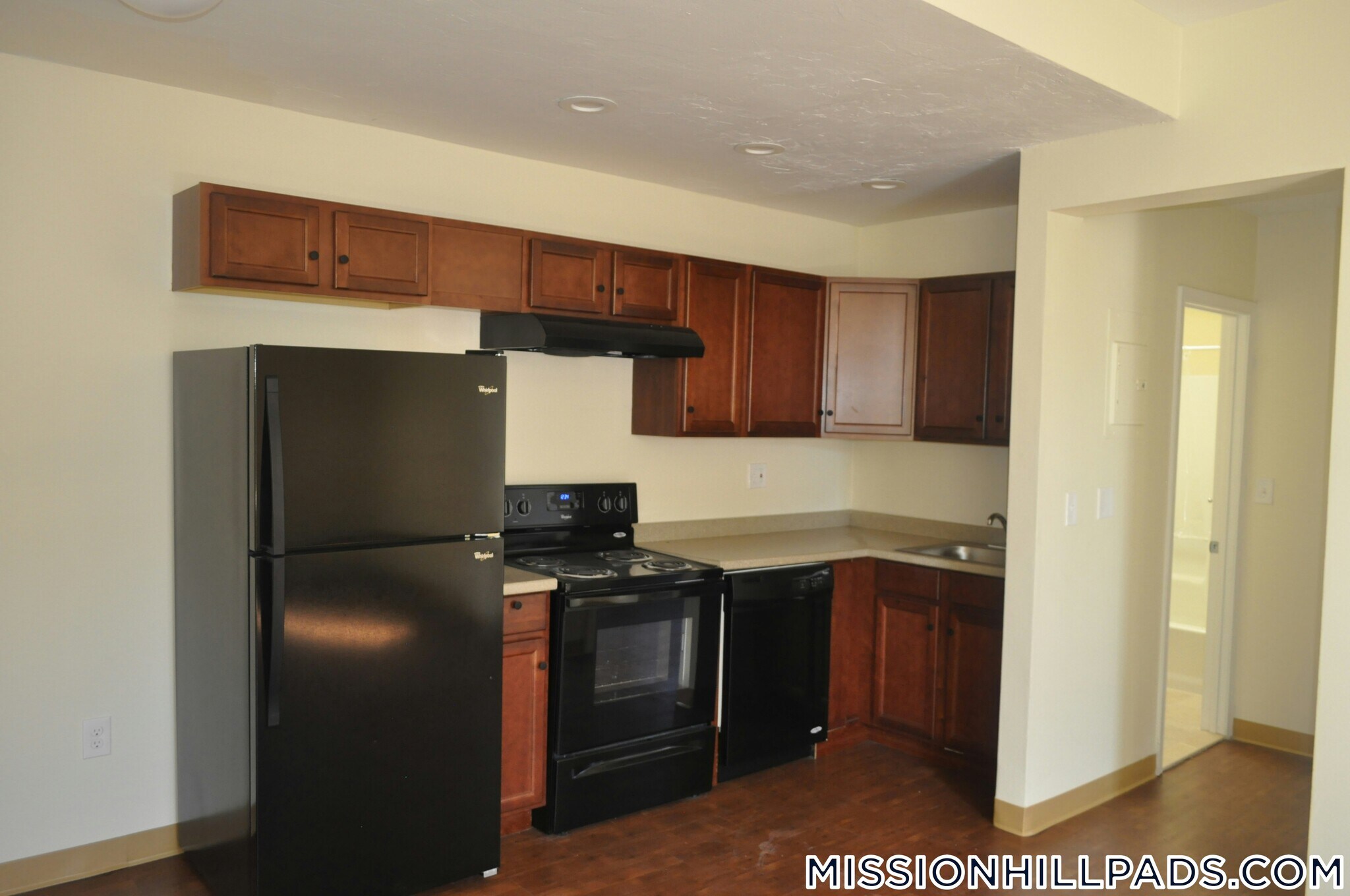 Building Photo - 13 Ruggles St