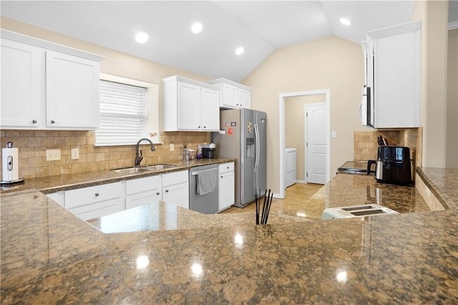 Building Photo - 2524 Warkworth Ln