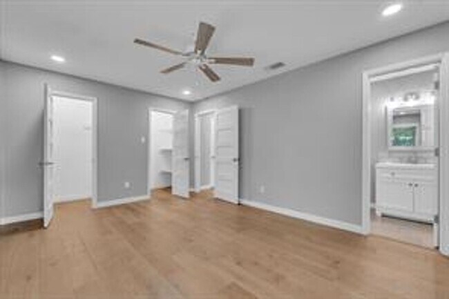 Building Photo - 4600 Cedar Mountain Dr