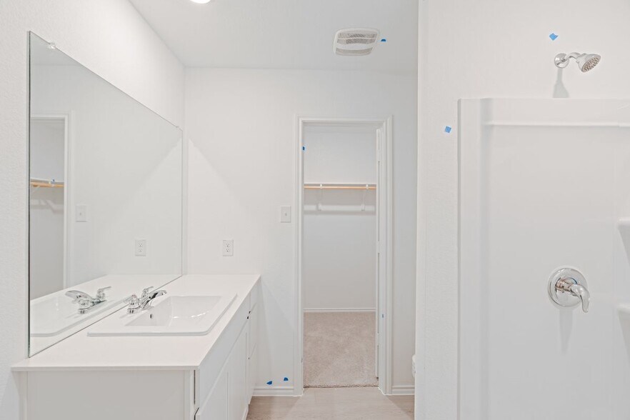 Building Photo - 241 Kings Row Ln