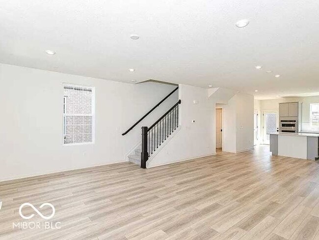 Building Photo - 1740 Blenker Dr