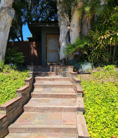 Primary Photo - 617 Sierra St