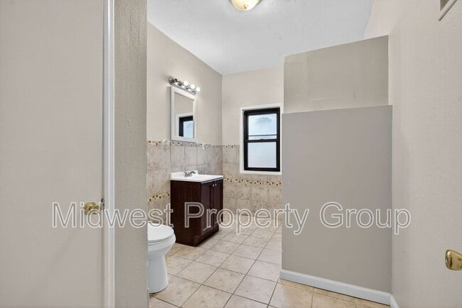 Building Photo - 5978 Laurette Ave