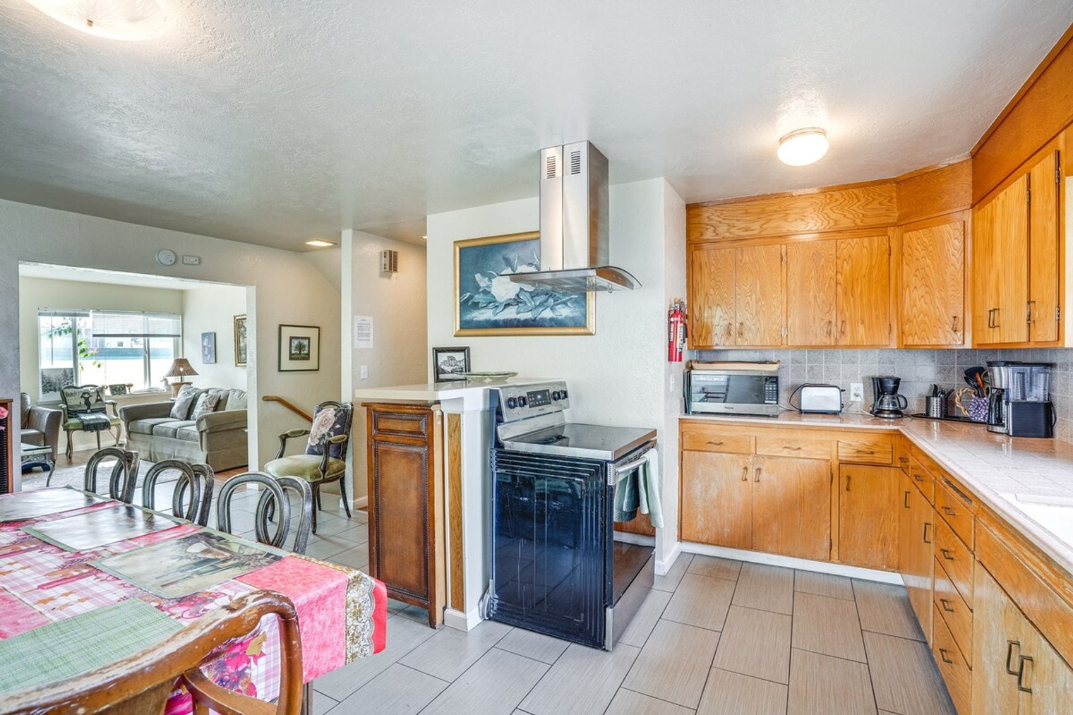 Building Photo - 3600 Grand Ave