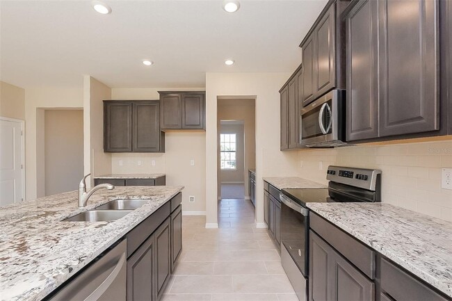 Building Photo - 5215 Tannin Ln