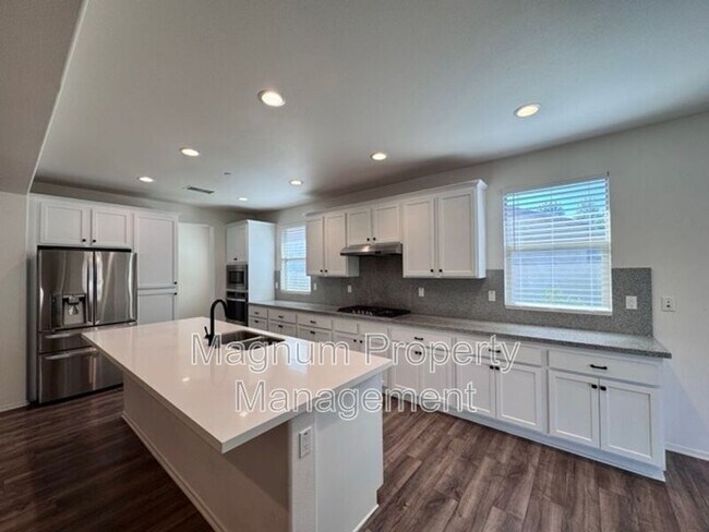 Building Photo - 24331 Ponderosa Ln