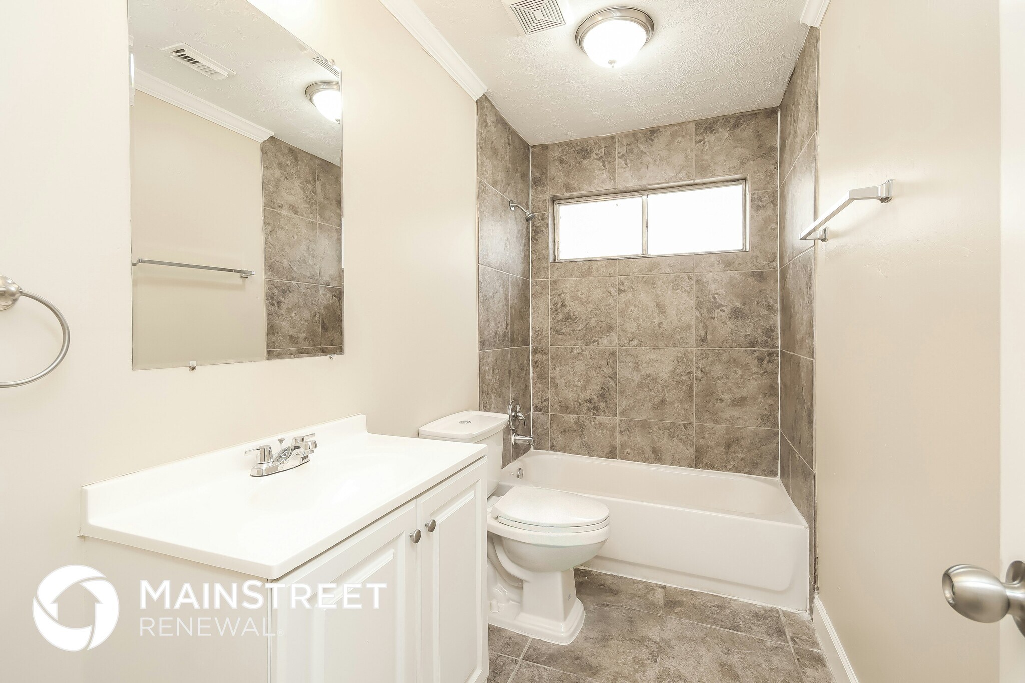 Building Photo - 9046 Smokehollow Dr