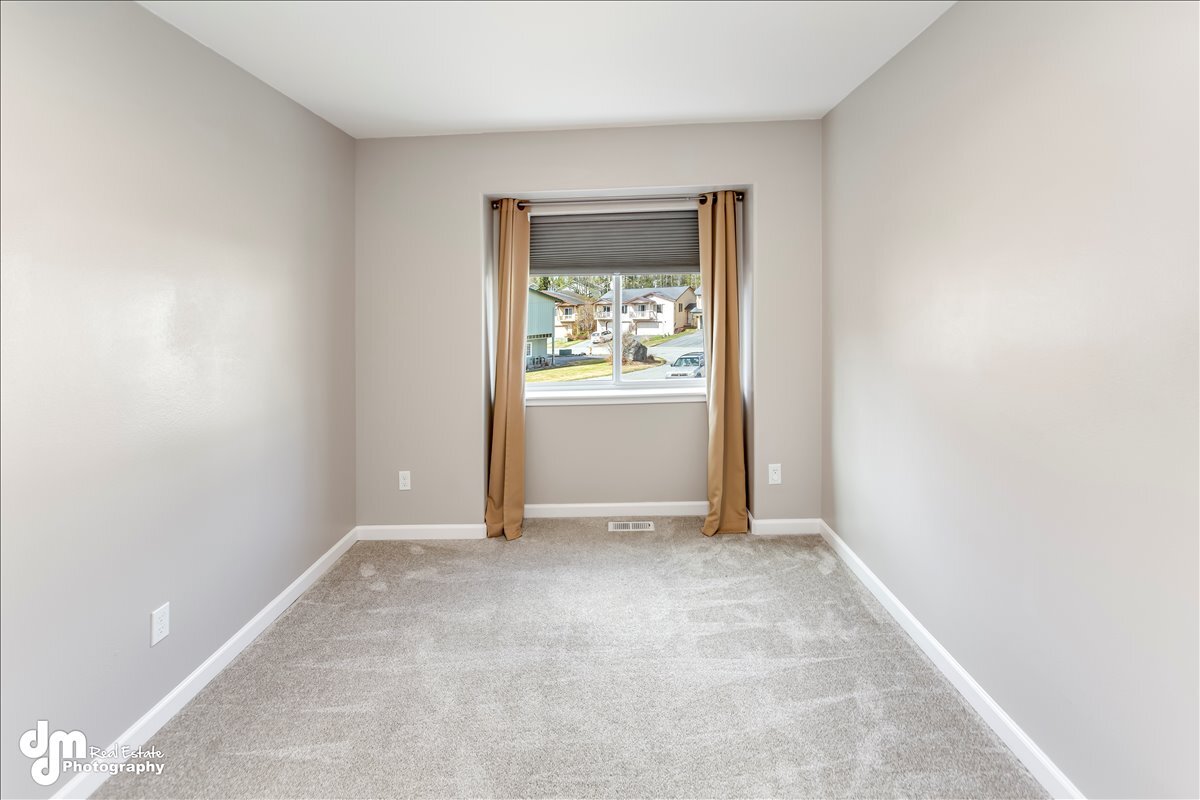 Building Photo - 8973 Northwood Park Cir