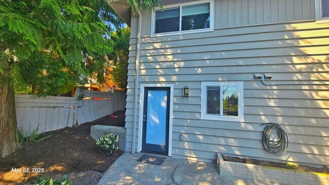Building Photo - 7354 34th Ave NE
