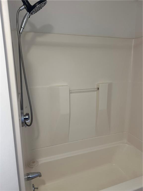 Building Photo - 38 Oak St