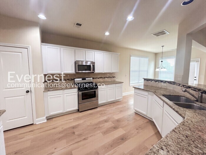 Building Photo - 2096 Stoney Chase Dr