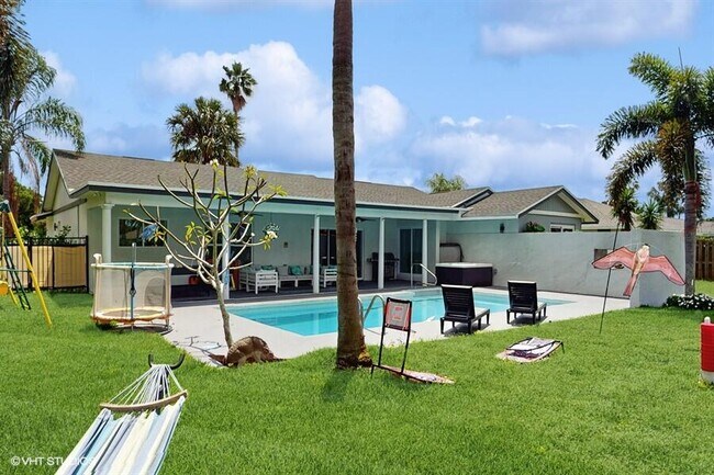 Building Photo - 11647 Anhinga Dr