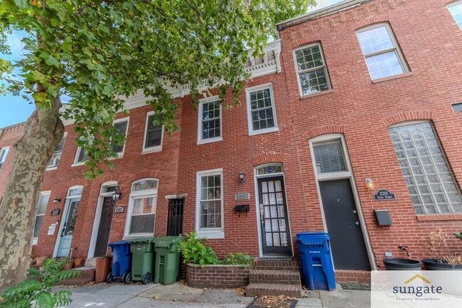 Primary Photo - 2321 Essex St