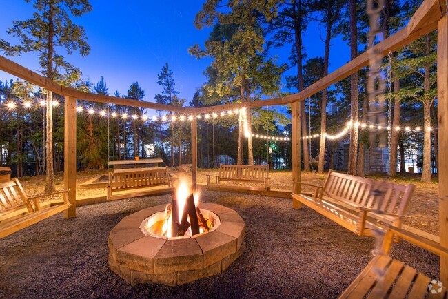 Fire Pit Area - Chenal Commons