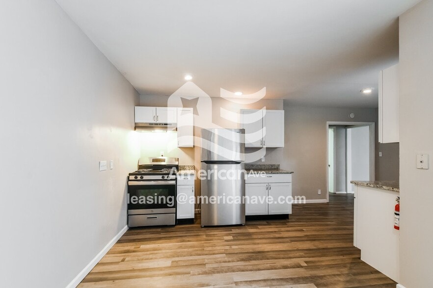 Building Photo - 1030 Crane Ct