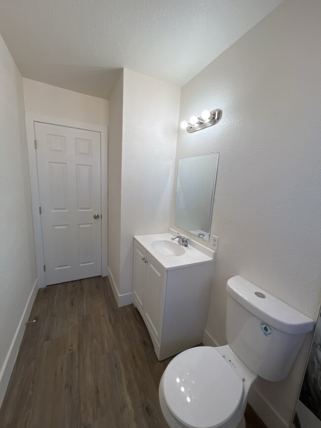 Building Photo - 1304 Rexford Pl