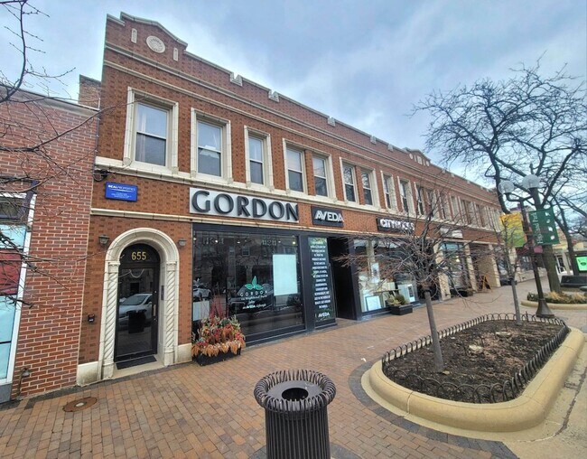Primary Photo - 655 N Central Ave