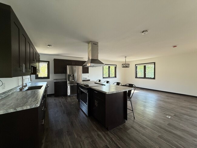 Building Photo - 24859 2nd St