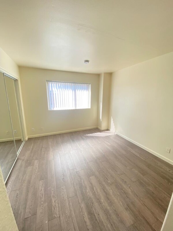 Building Photo - 13012 Riverside Dr