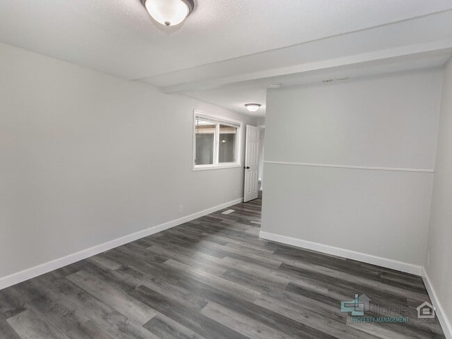 Building Photo - START THE YEAR RENT FREE! Charming 4-Bedroom Keizer Home Close to Everything