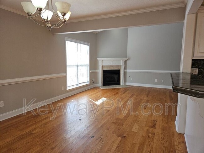 Building Photo - 808 Tyler Woods Dr