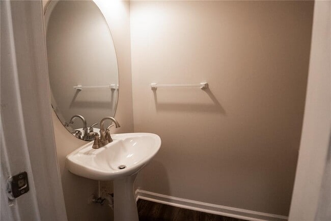 Building Photo - 965 Harwell St NW