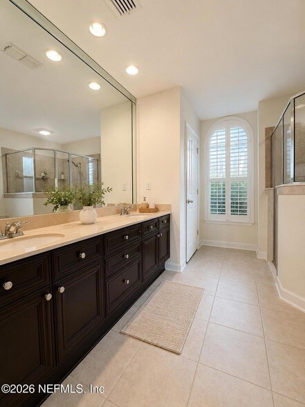 Building Photo - 5204 Comfort Ct