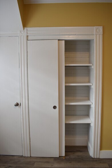 Kitchen Storage - 533 W Water St