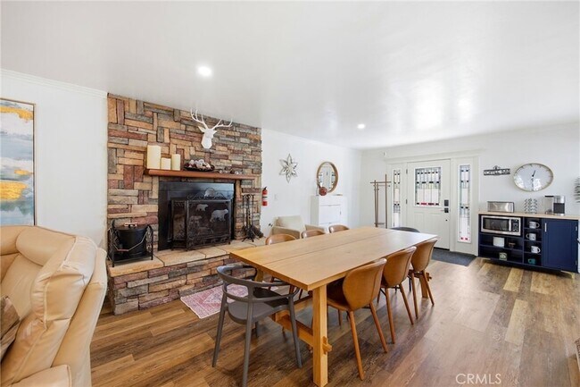 Building Photo - 528 Brentwood Dr