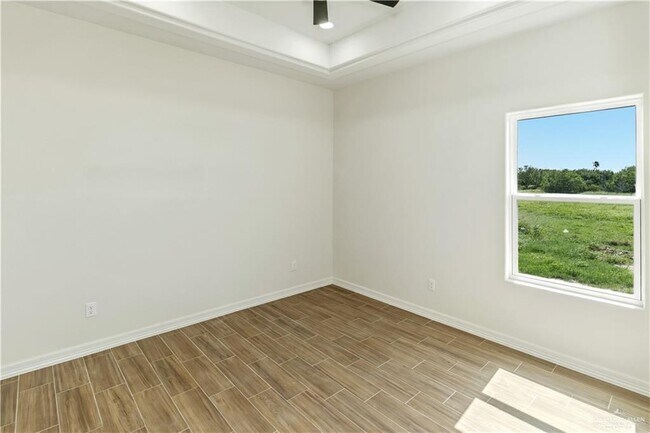 Building Photo - 14 N 17th St