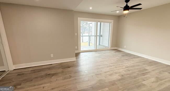 Building Photo - 295 Clearview Ct