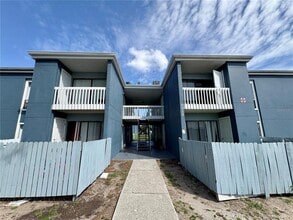 Building Photo - 2017 5th St W