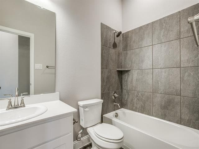 Building Photo - 533 Redbud Dr