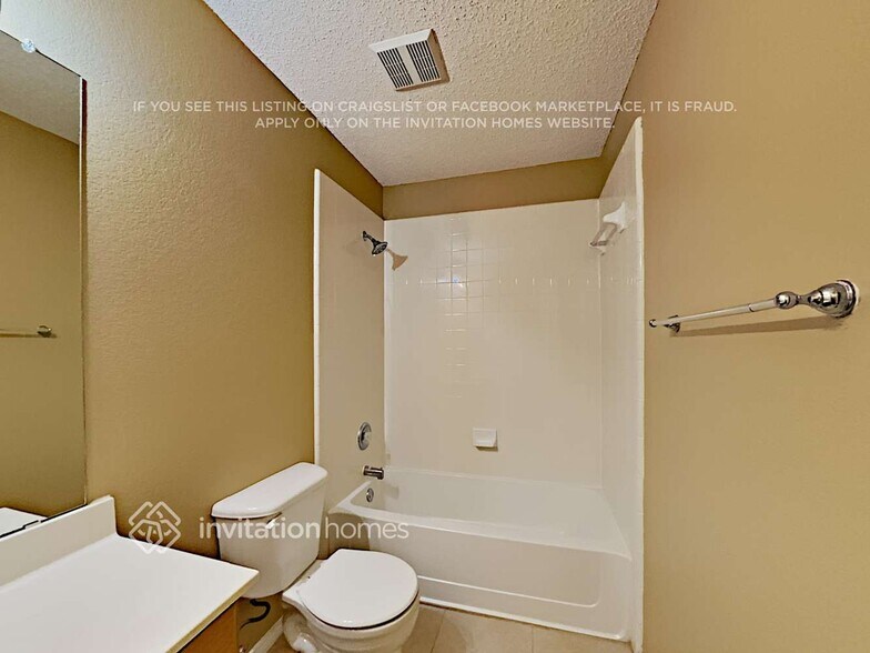 Building Photo - 2720 Briscoe Dr
