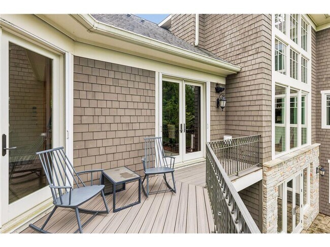 Building Photo - 15700 Portico Dr