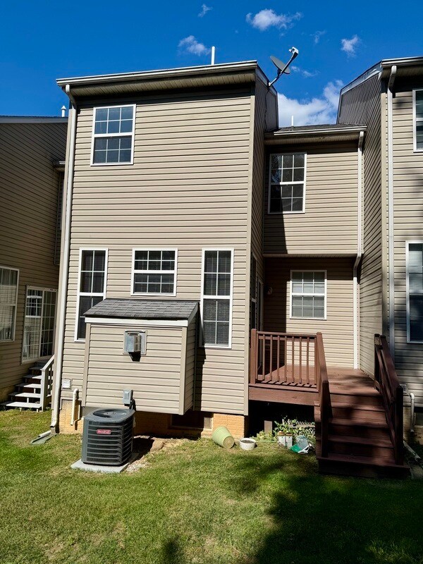 Building Photo - 266 Bruaw Dr