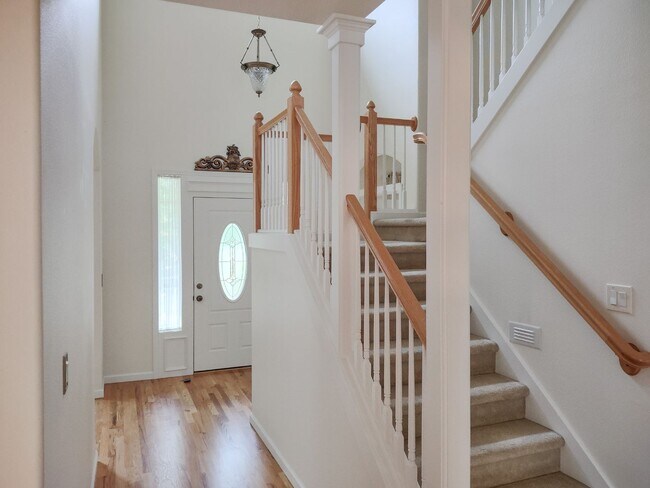 Building Photo - 2464 Sage Ave SE