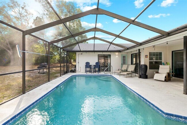 Building Photo - 11263 Murraysville Dr
