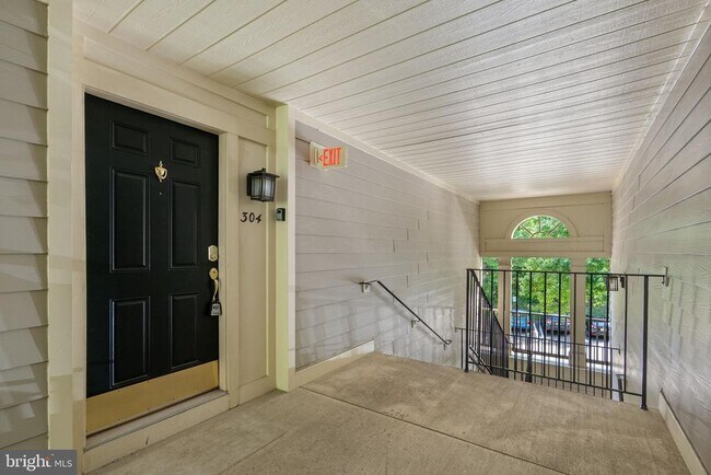 Building Photo - 111 Timberbrook Ln