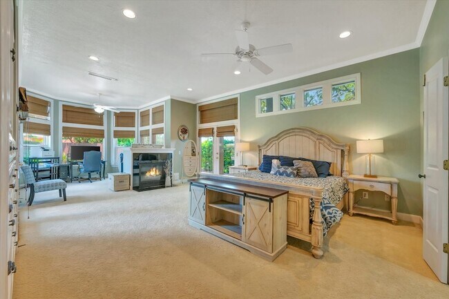 Building Photo - 3806 Canyon Bluff Ct