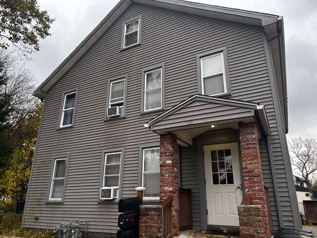 Primary Photo - 27-29 Linda Ave.