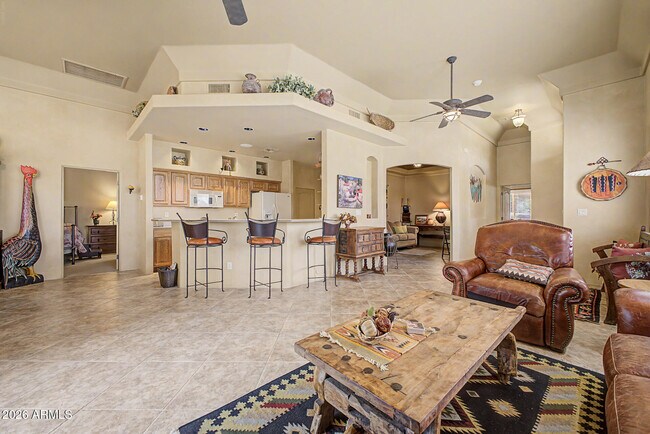 Building Photo - 6540 E Redmont Dr